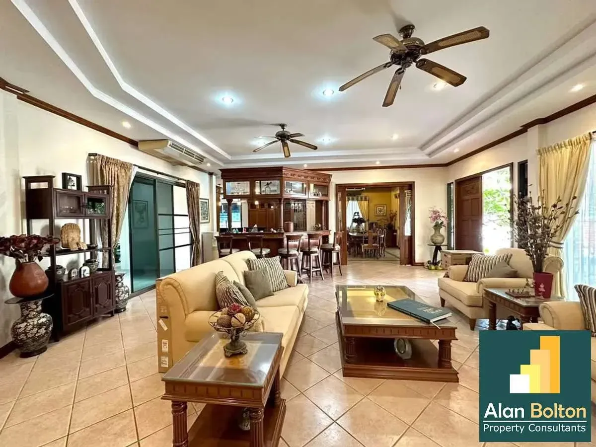 3 Bedroom House For Rent In Nong Prue, Chon Buri