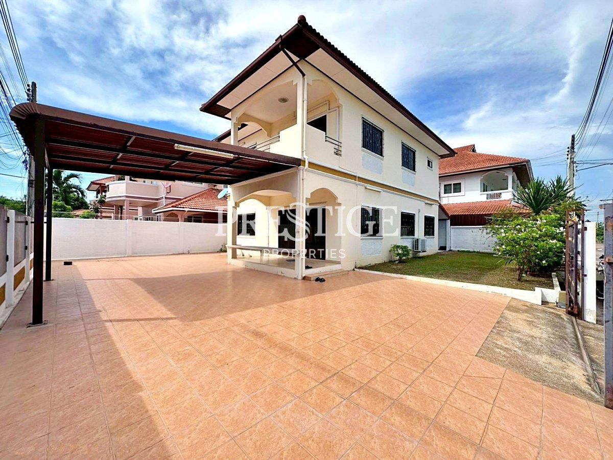 5 Bedroom House For Rent At Royal View Village
