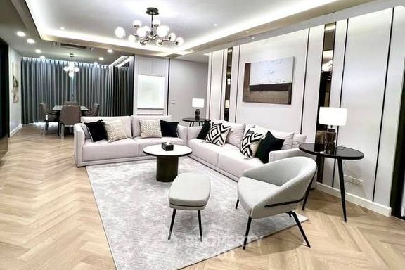 3 Bedrooms Condo for sale In Sukhumvit Park Khlong Toei Bangkok