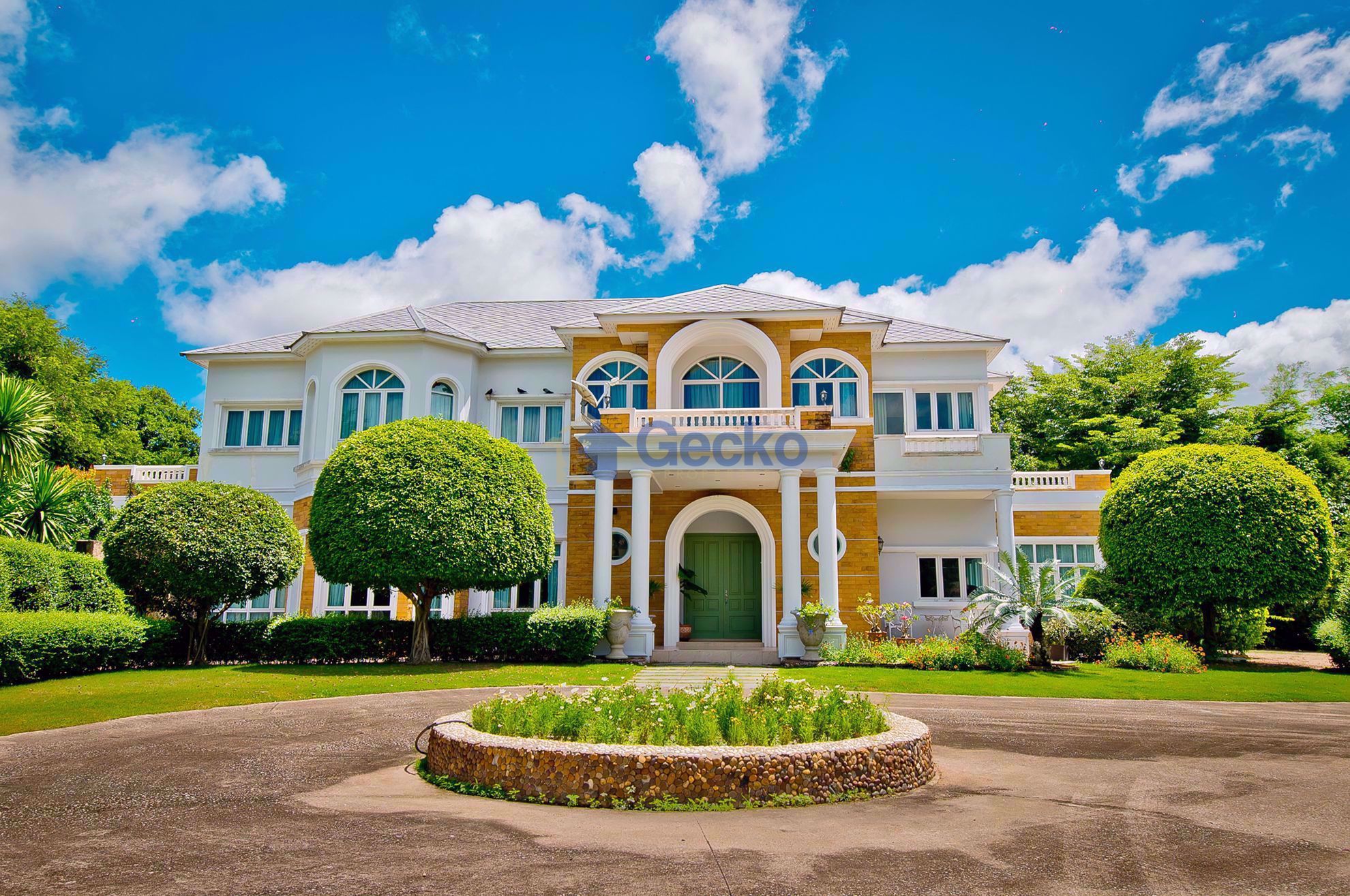 8 Bedrooms House for sale In Bang Sare Pattaya