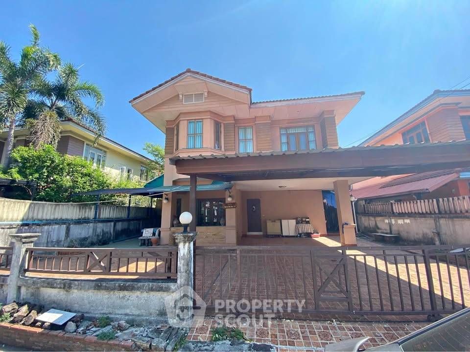 4 Bedroom House For Rent In Surasak, Chon Buri