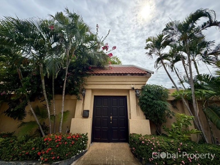 2 Bedrooms House for sale In Jomtien Park Villas Nong Prue Pattaya