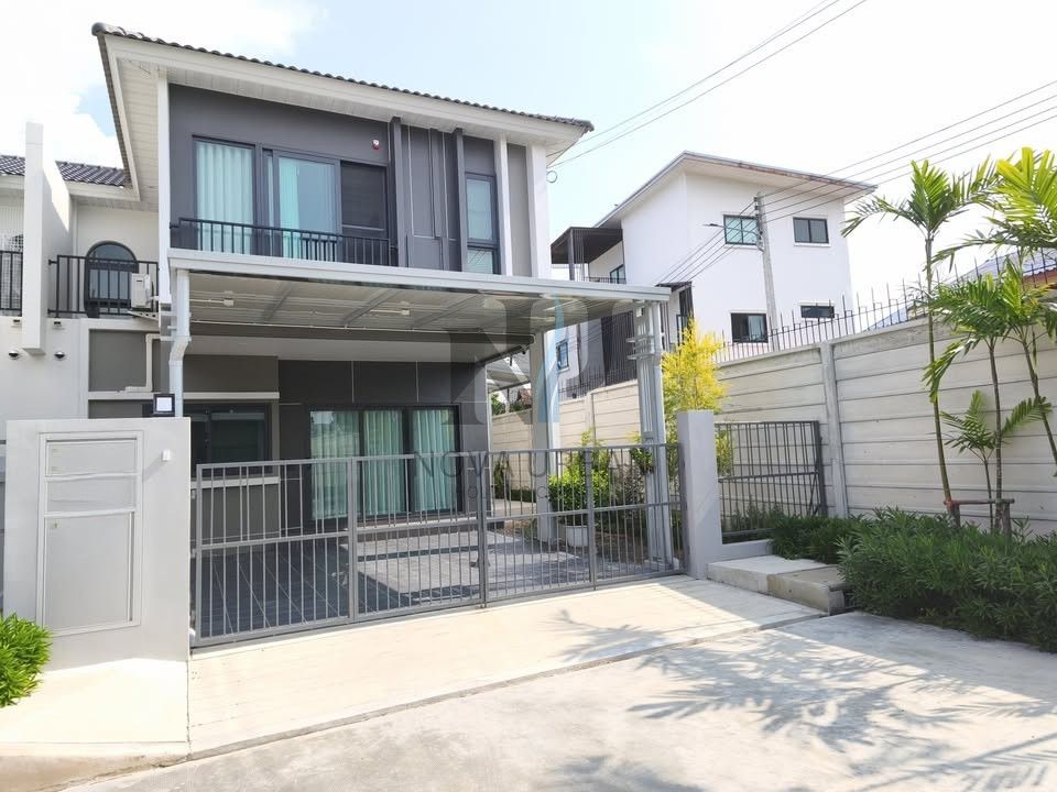 4 Bedroom House For Rent In Nong Prue, Chon Buri