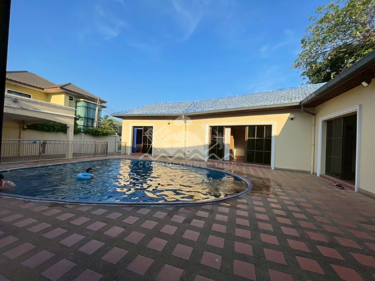 5 Bedroom House For Rent At Suwattana Garden Home