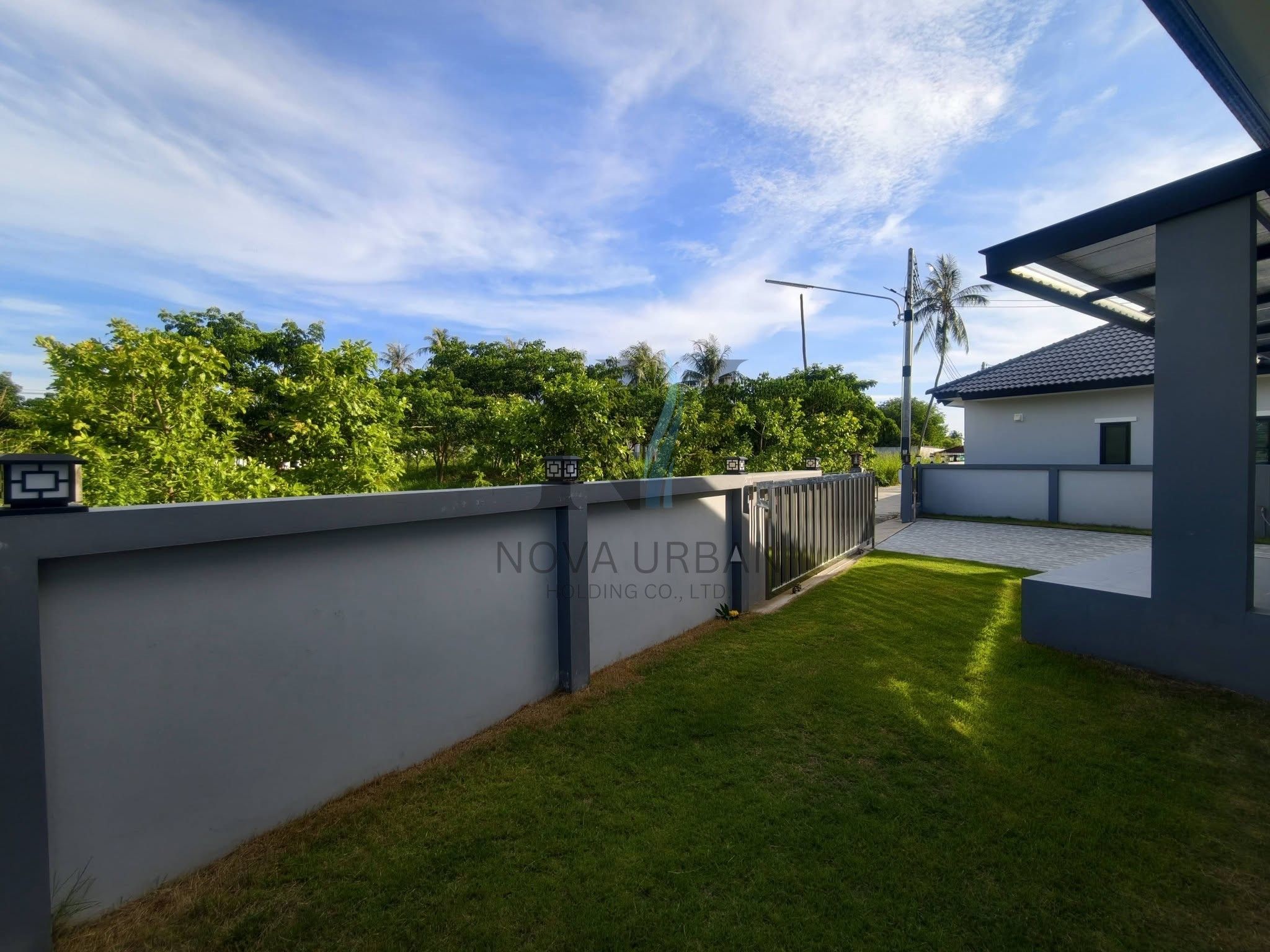 3 Bedroom House For Rent In Nong Pla Lai, Chon Buri