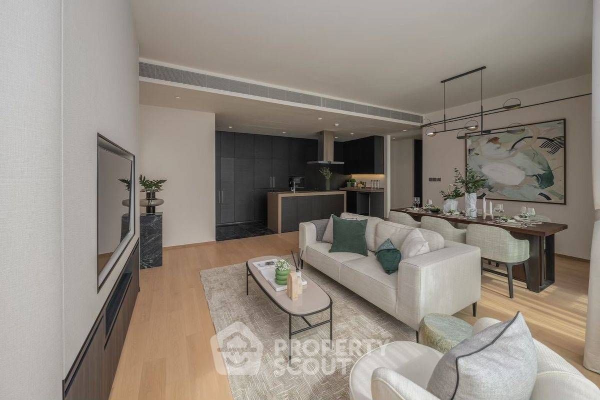 3 Bedrooms Condo for sale In 28 Chidlom Lumphini Bangkok