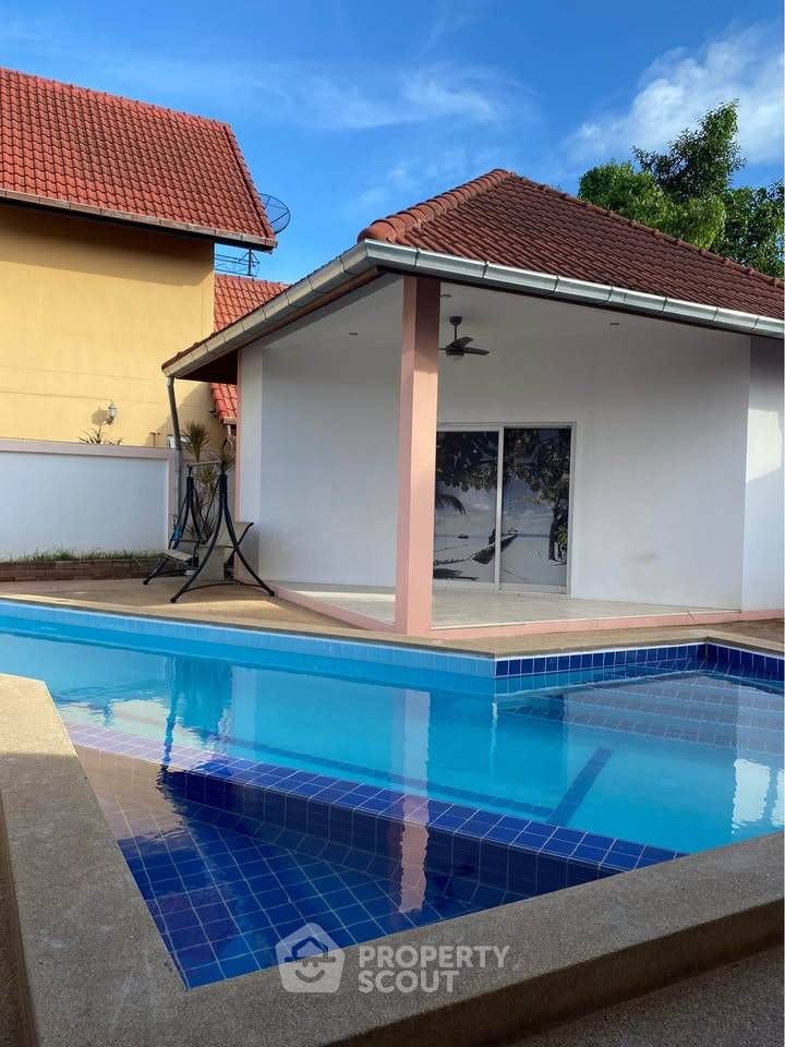 3 Bedroom House For Rent In Nong Prue, Chon Buri
