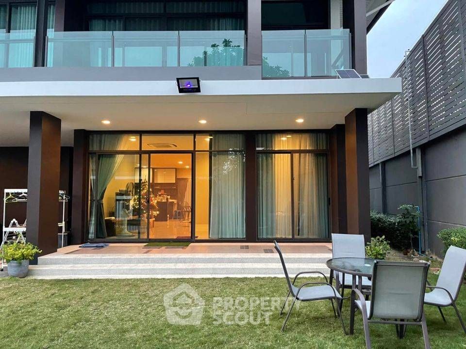 4 Bedrooms House for rent In Setthasiri Krungthep Kreetha Hua Mak Bangkok