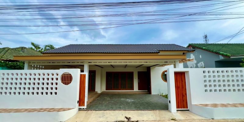 4 Bedroom House For Rent In Nong Prue, Chon Buri