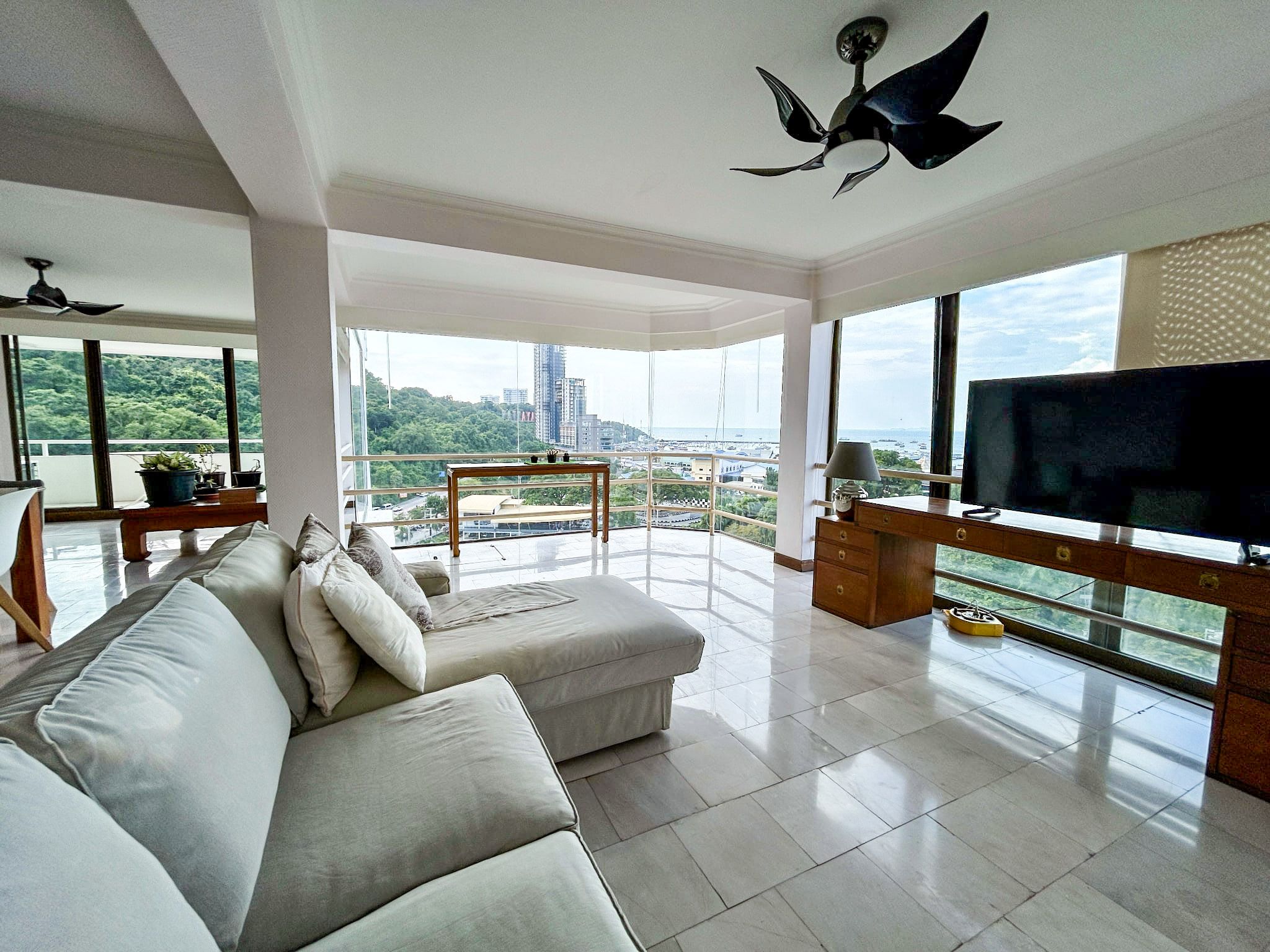 20 Bedrooms Shophouse for sale In Nong Prue Pattaya