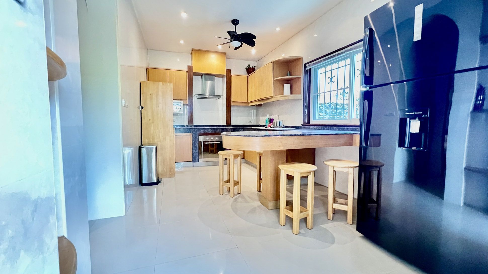 3 Bedroom House For Rent In Nong Prue, Chon Buri