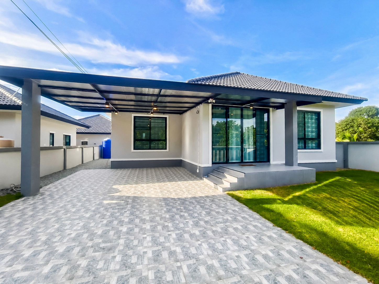 3 Bedroom House For Rent In Nong Pla Lai, Chon Buri