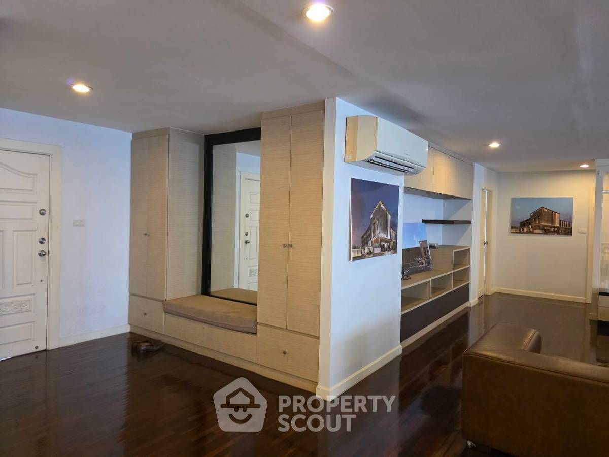 3 Bedrooms Condo for sale In Ds Tower 2 Sukhumvit 39 Khlong Tan Nuea Bangkok