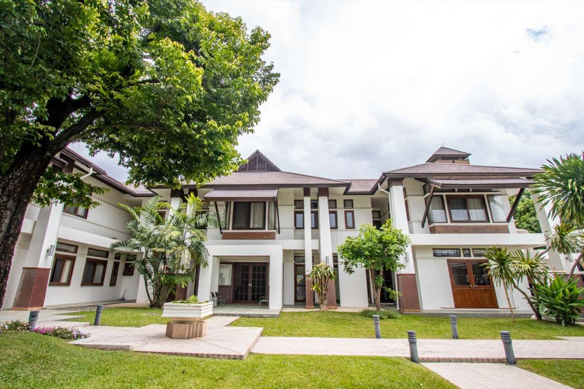 6 Bedroom House For Rent In San Phisuea, Chiang Mai