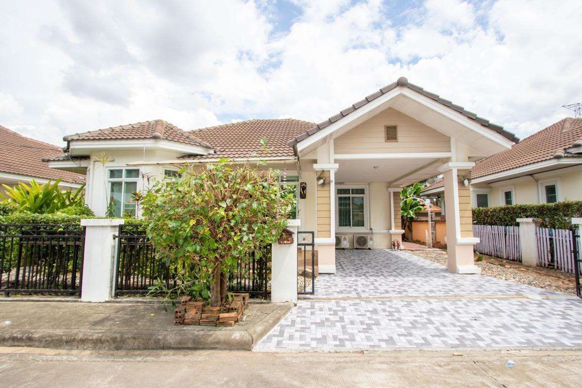 2 Bedroom House For Rent In Nong Chom, Chiang Mai