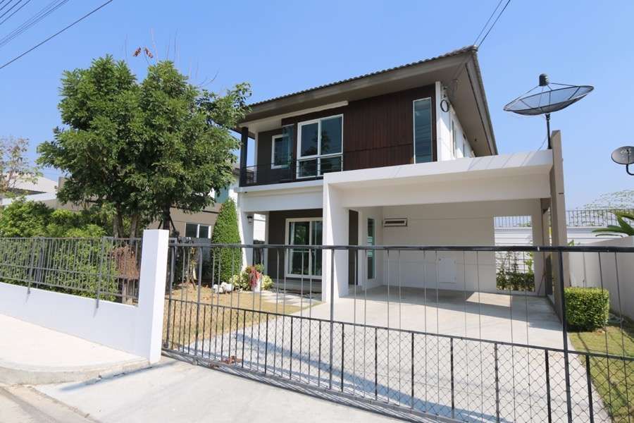3 Bedroom House For Rent In Buak Khang, Chiang Mai
