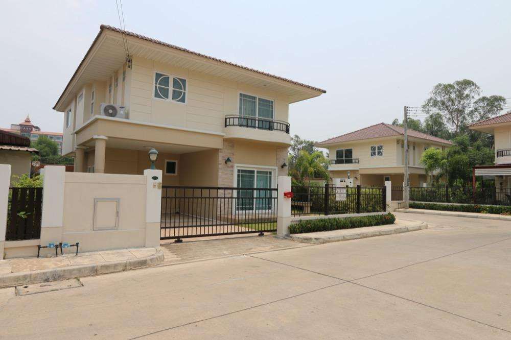 4 Bedroom House For Rent In Chang Phueak, Chiang Mai