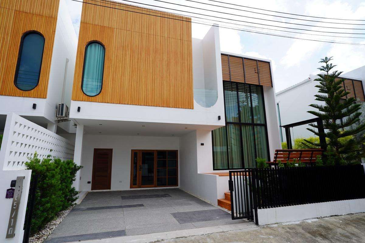 2 Bedroom House For Rent In San Phranet, Chiang Mai