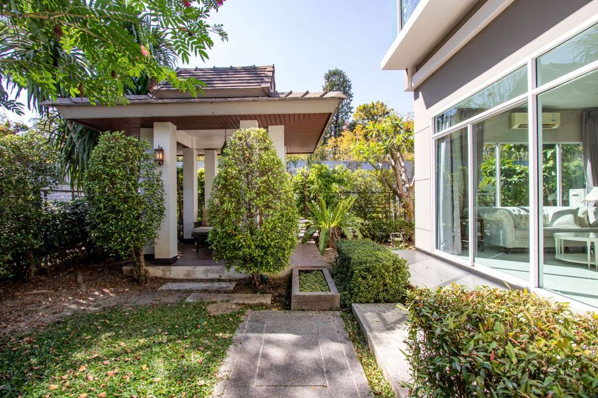 4 Bedroom House For Rent In San Phisuea, Chiang Mai