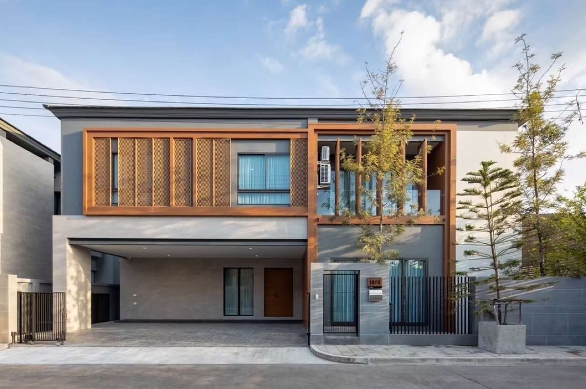 6 Bedroom House For Rent In Nong Khwai, Chiang Mai