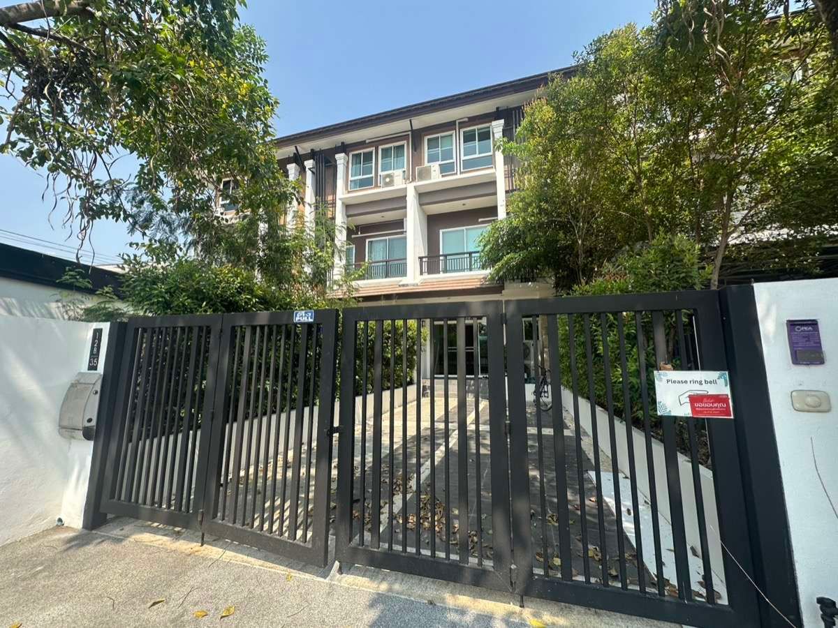 4 Bedroom House For Rent In San Phak Wan, Chiang Mai