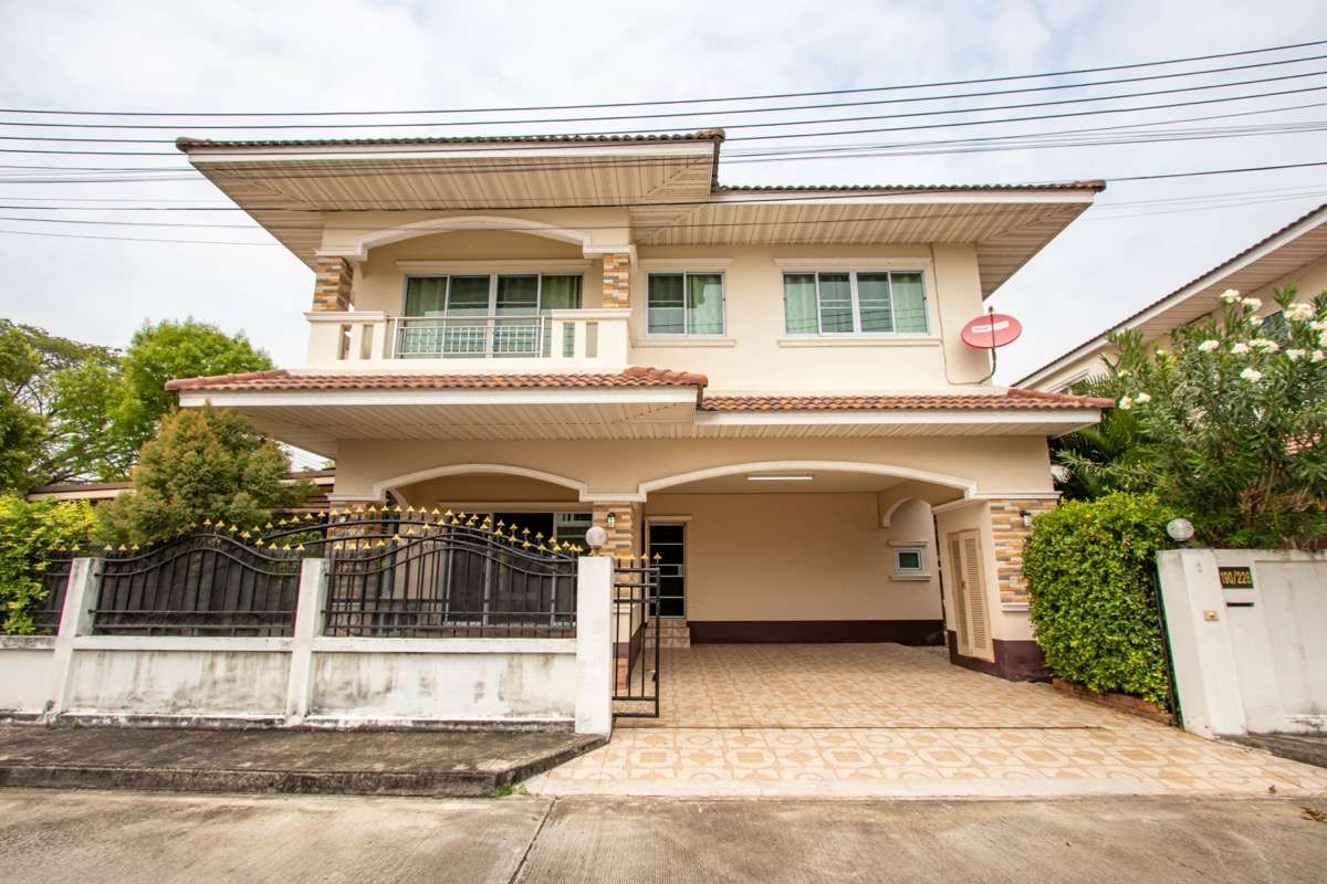 4 Bedroom House For Rent In Ton Pao, Chiang Mai