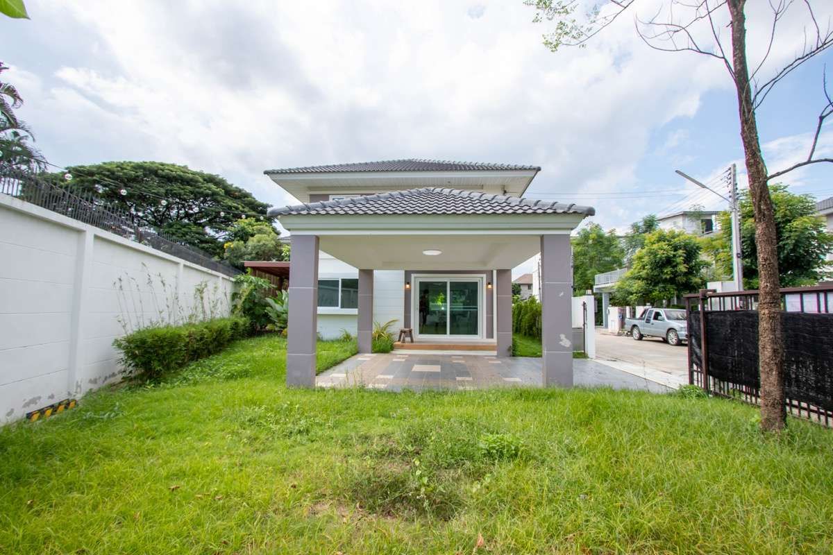 3 Bedroom House For Rent In Pa Daet, Chiang Mai