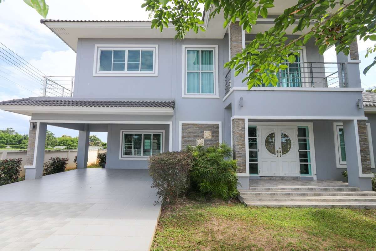 4 Bedroom House For Rent In San Pa Pao, Chiang Mai