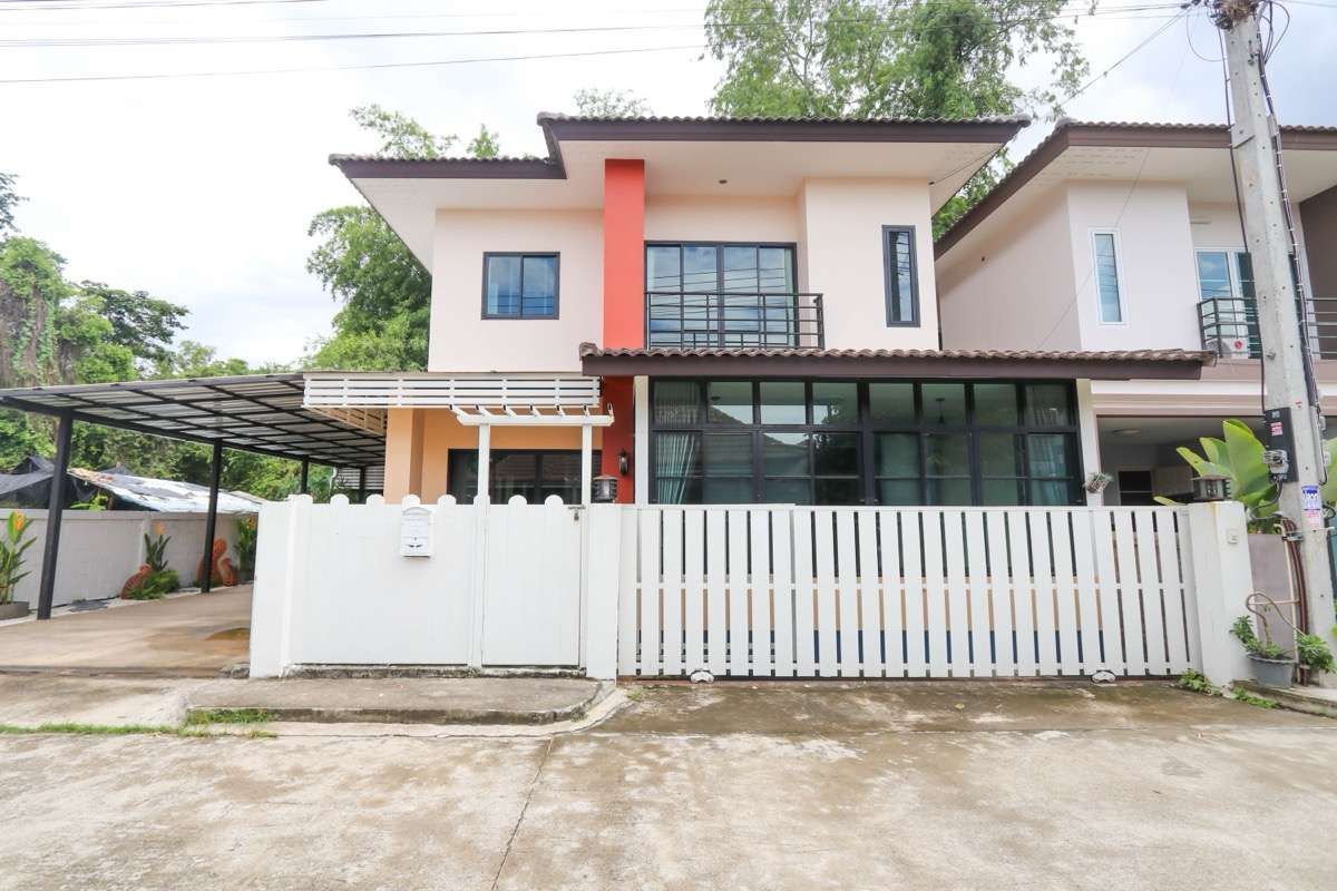 4 Bedroom House For Rent In Ton Pao, Chiang Mai