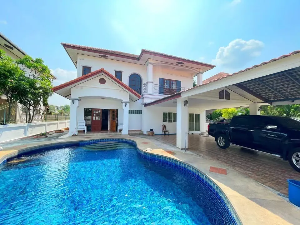4 Bedroom House For Rent In Nong Prue, Chon Buri