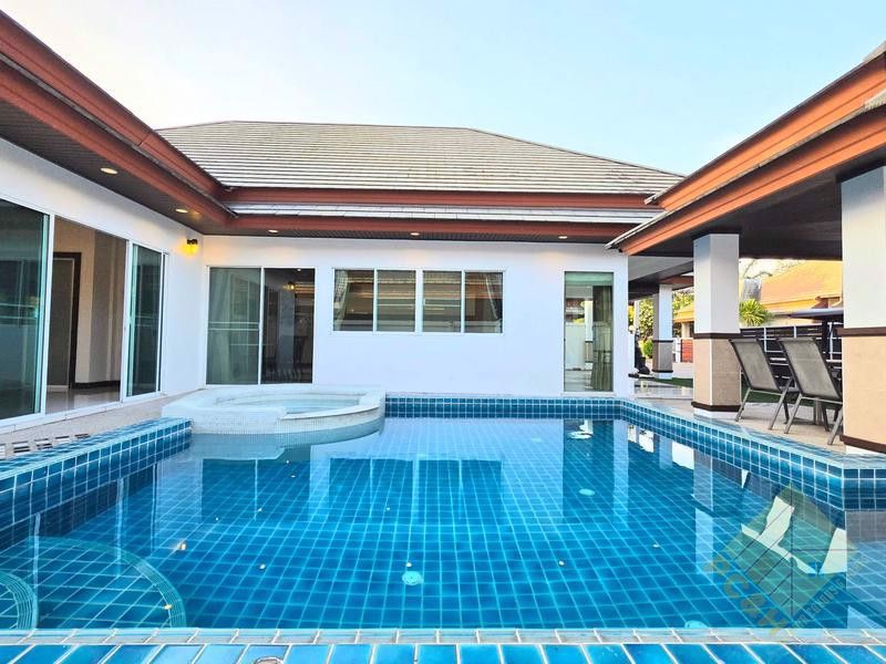 3 Bedroom House For Rent In Huai Yai, Chon Buri