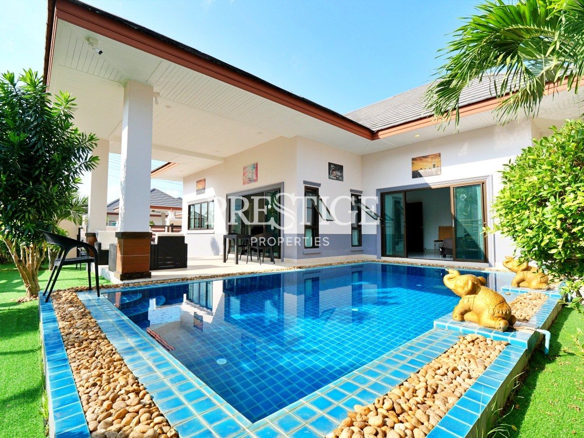 3 Bedroom House For Rent At Baan Dusit Garden