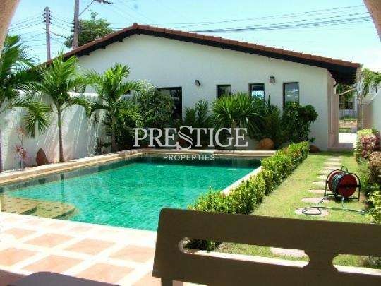 3 Bedroom House For Rent At Mabprachan Garden