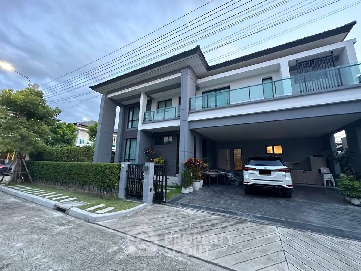 5 Bedrooms House for sale In Baan Klang Muang The Edition Rama 9 Krungthepkreetha Saphan Sung Bangkok