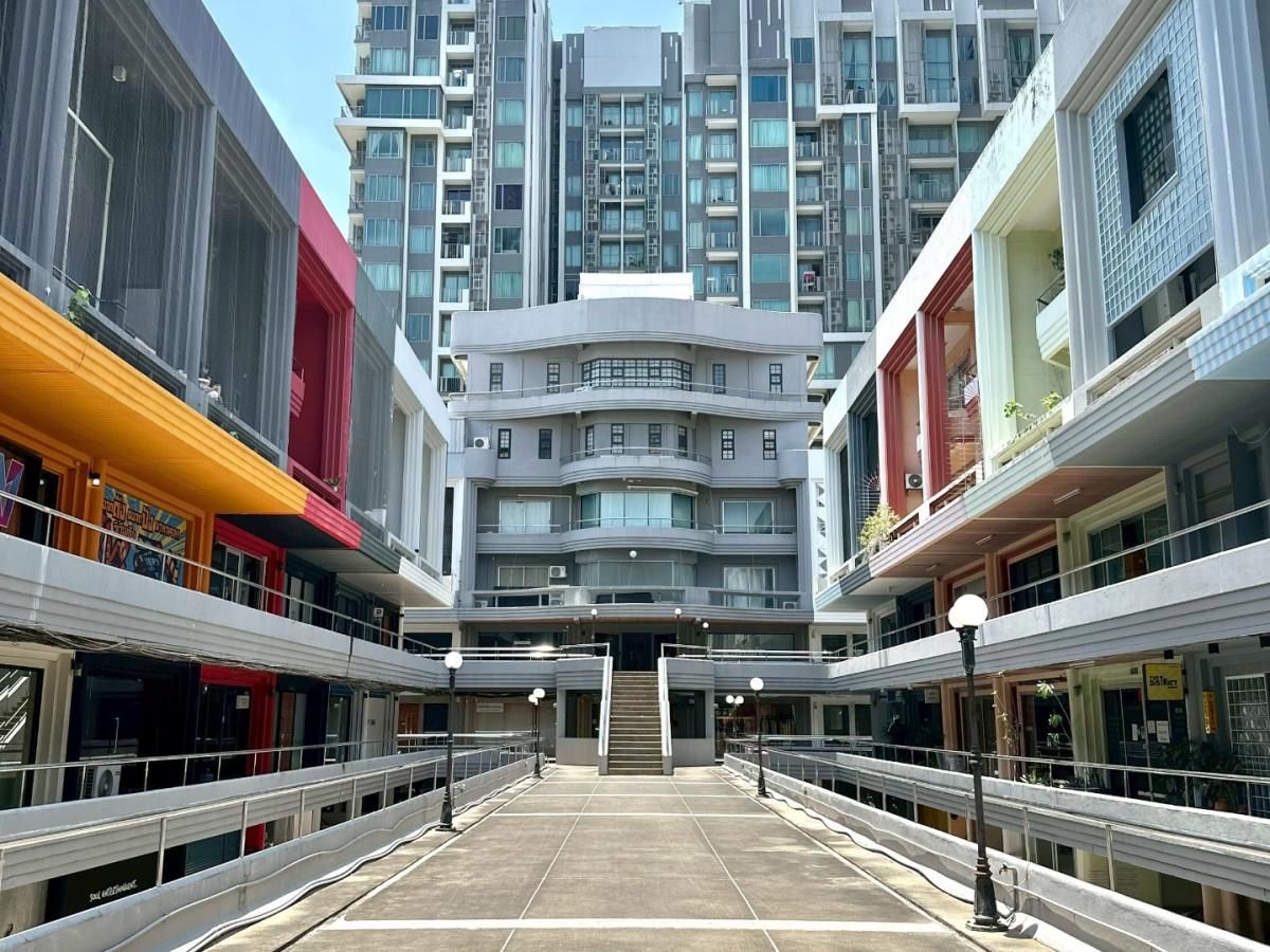 9 Bedrooms Shophouse for sale In Khlong Tan Nuea Bangkok