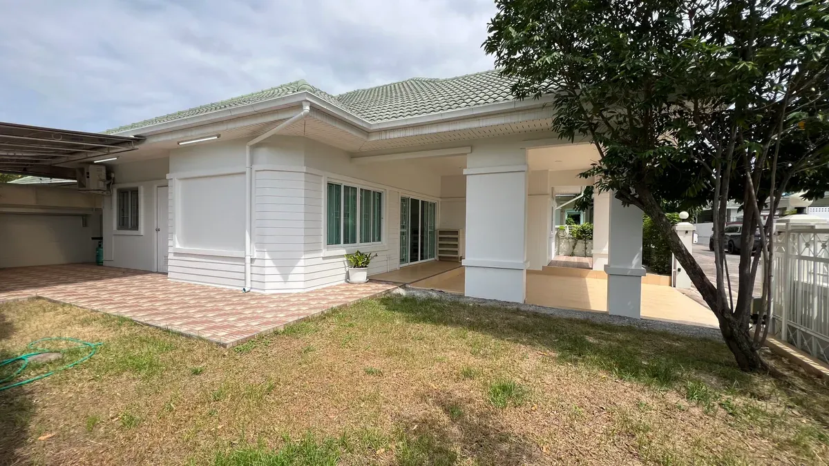 3 Bedroom House For Rent In Nong Pla Lai, Chon Buri