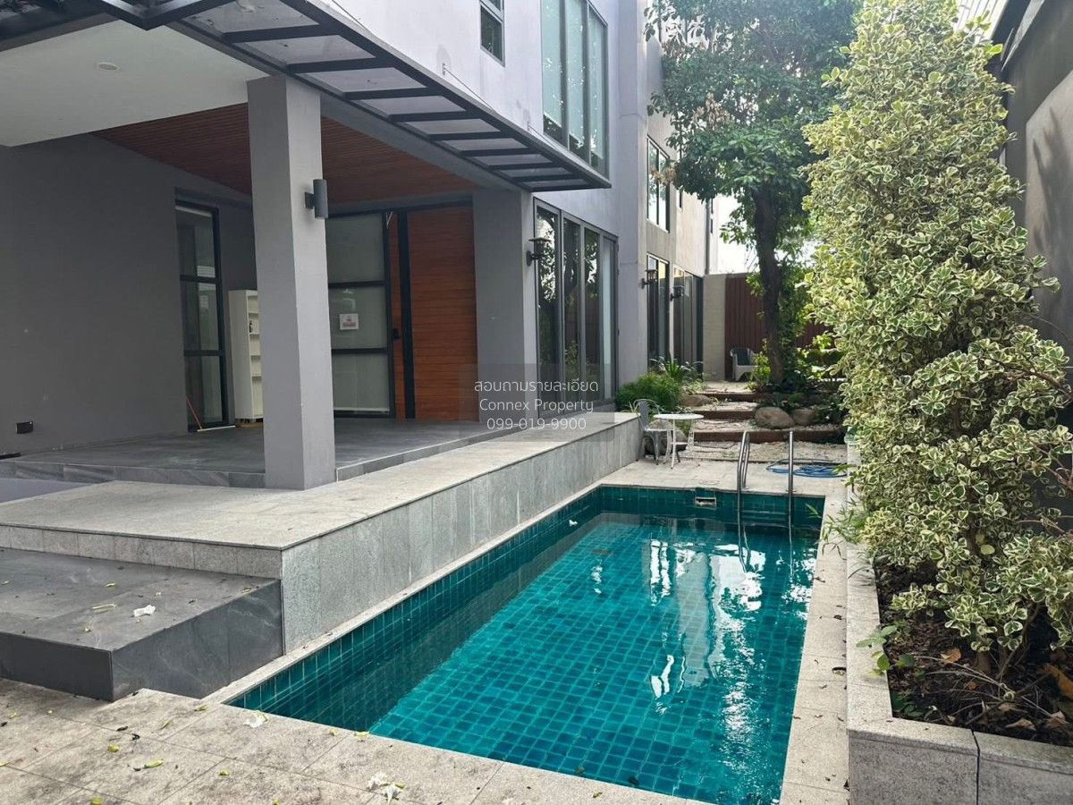 5 Bedrooms House for sale In Bang Kaeo Samut Prakan