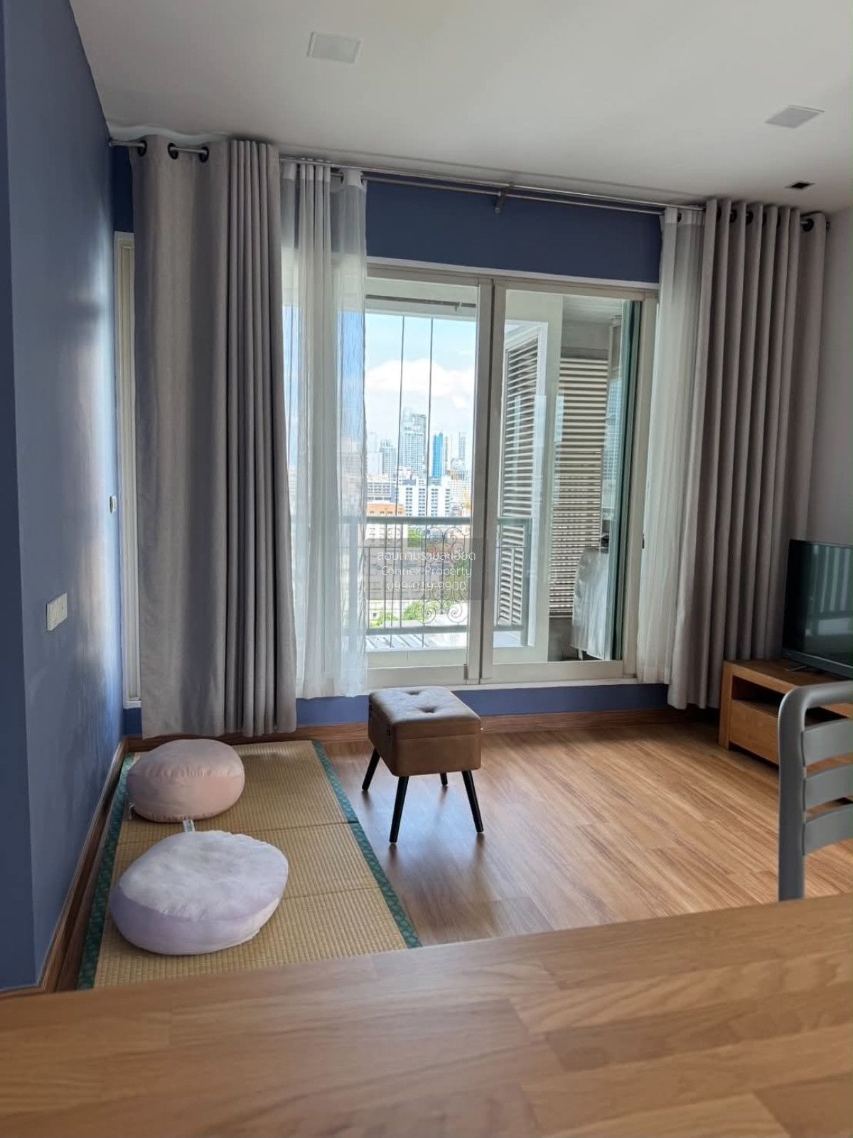 3 Bedrooms Condo for sale In The Address Chidlom Lumphini Bangkok