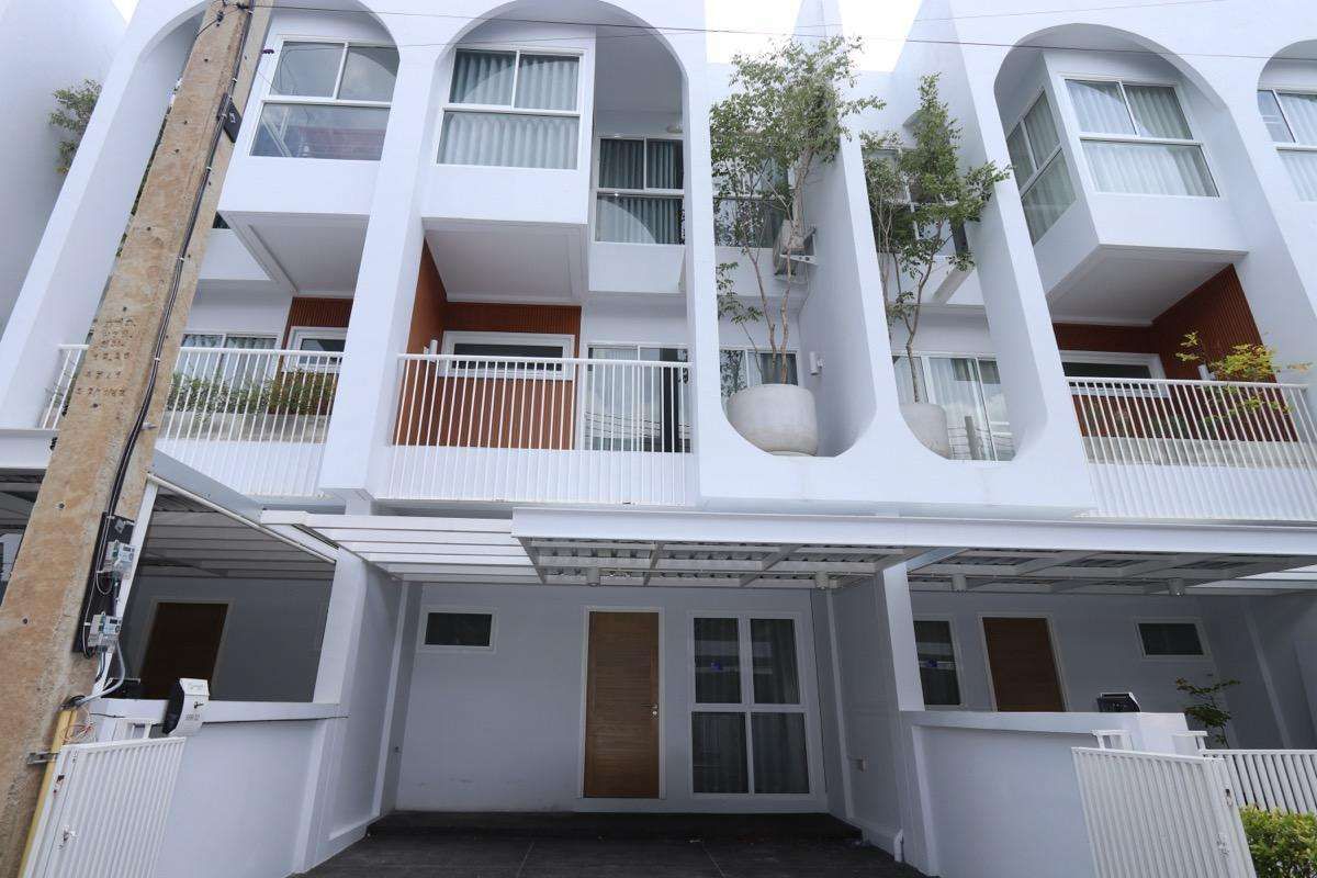 3 Bedroom House For Rent In San Phisuea, Chiang Mai
