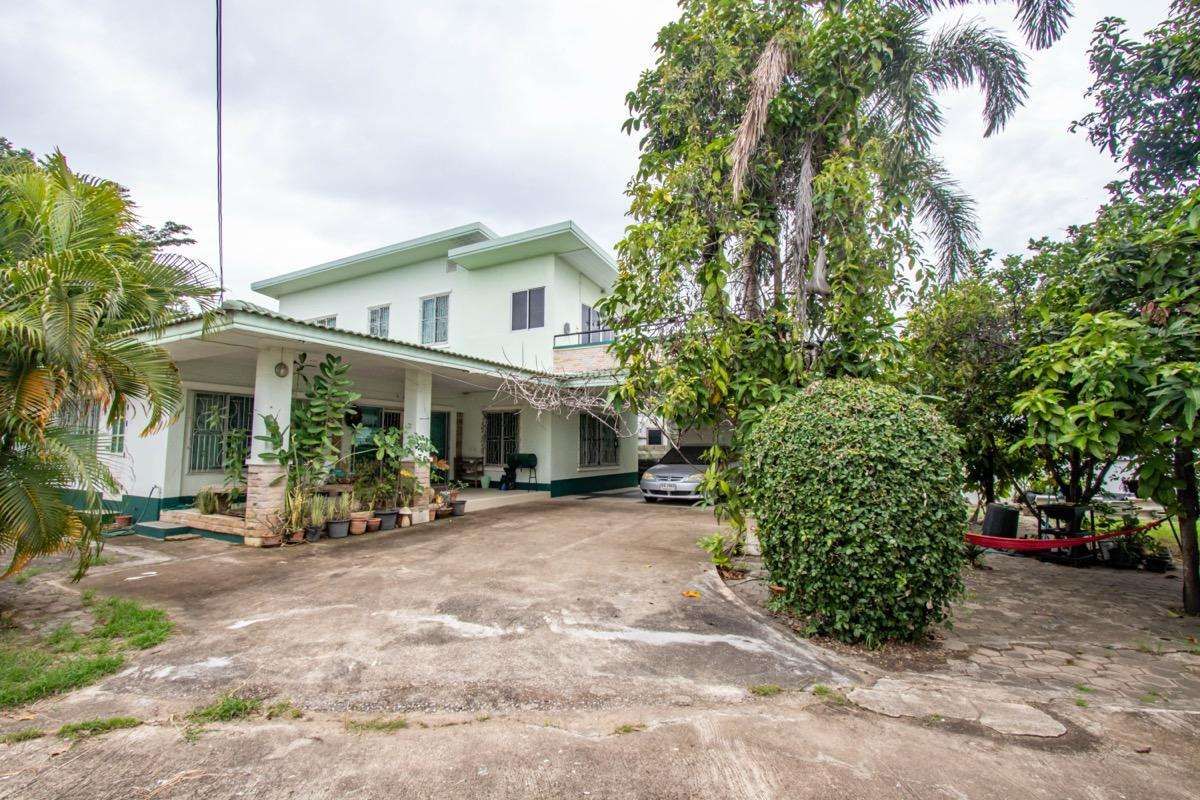 3 Bedroom House For Rent In Tha Wang Tan, Chiang Mai