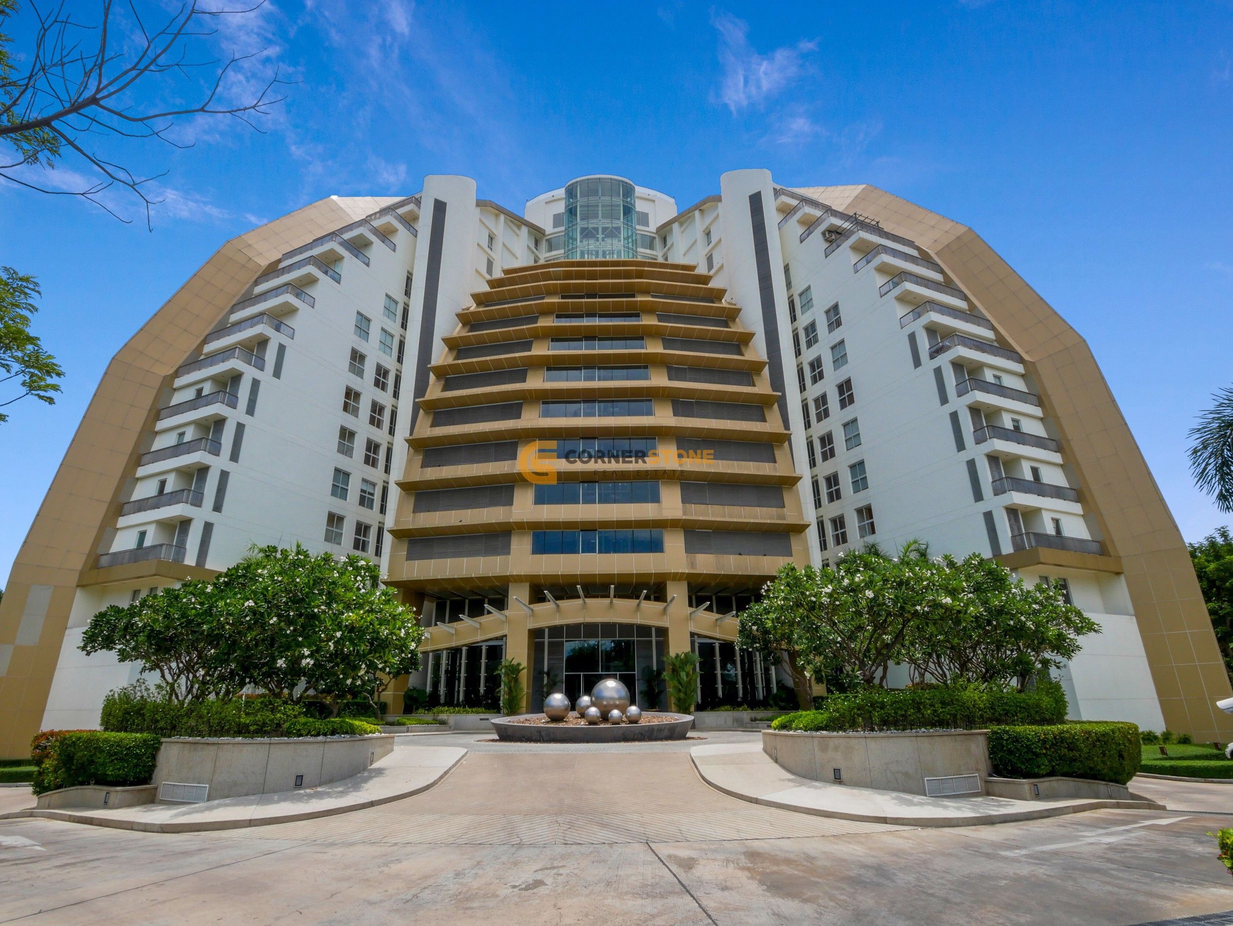 1 Bedroom Condo for sale In The Cove Pattaya Na Kluea Pattaya