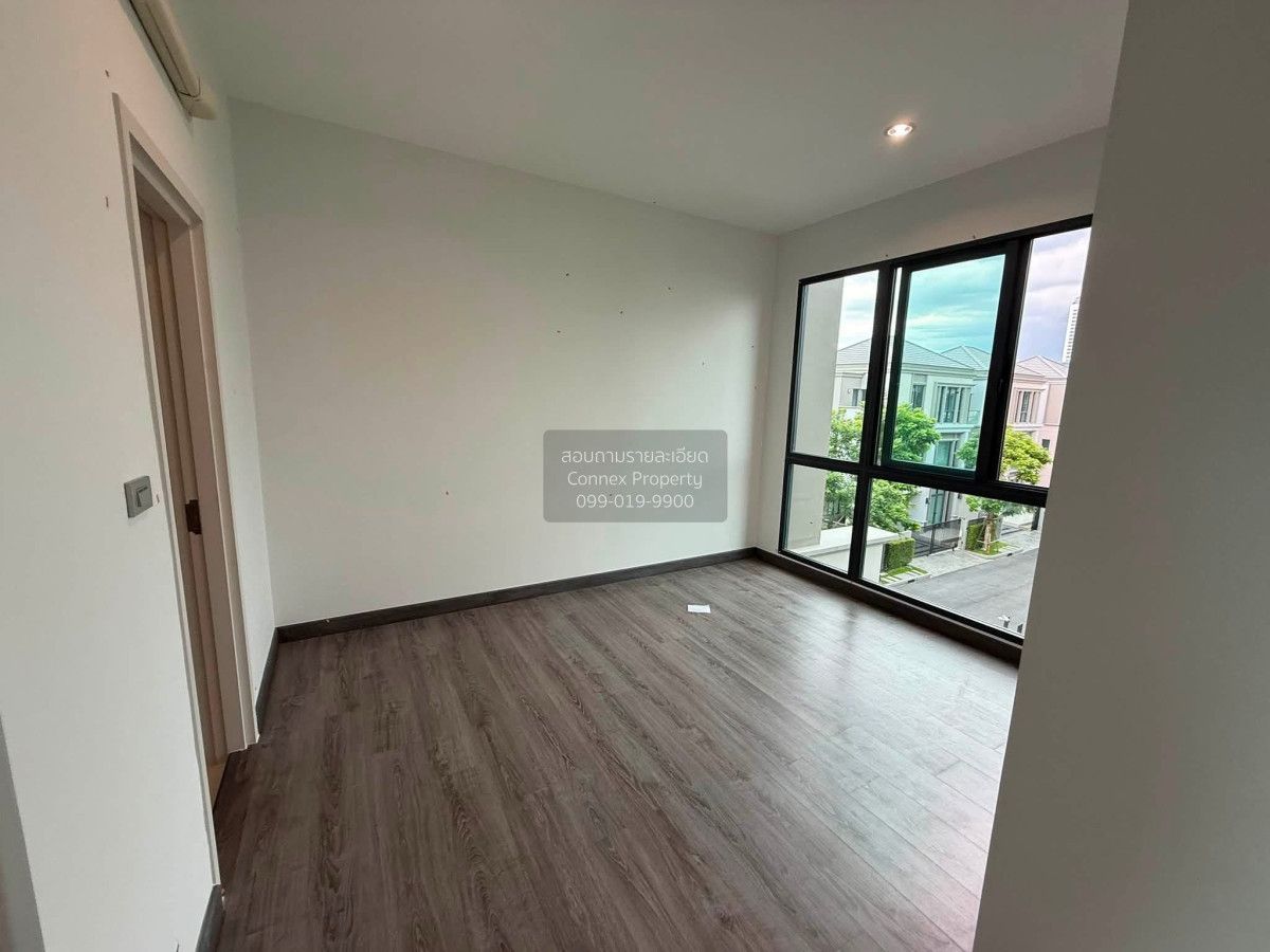 3 Bedrooms House for sale In Baan Klang Muang Classe Ratchayothin Chatuchak Bangkok