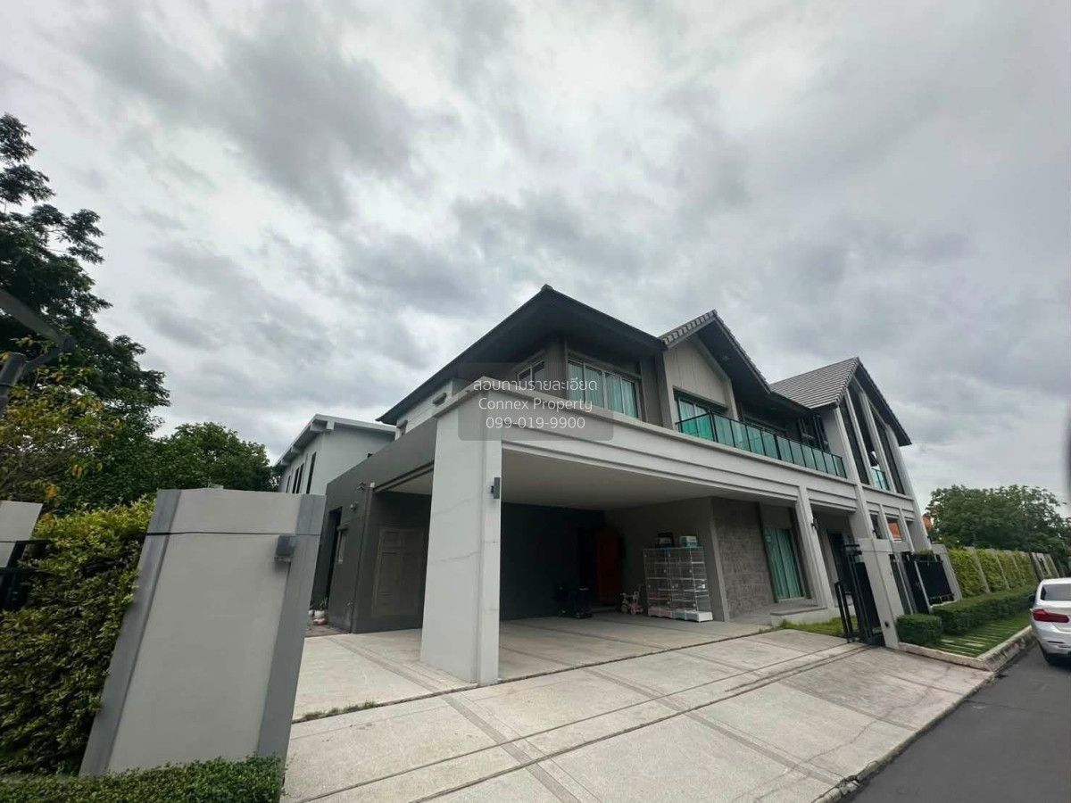 7 Bedrooms House for sale In Bang Tanai Nonthaburi