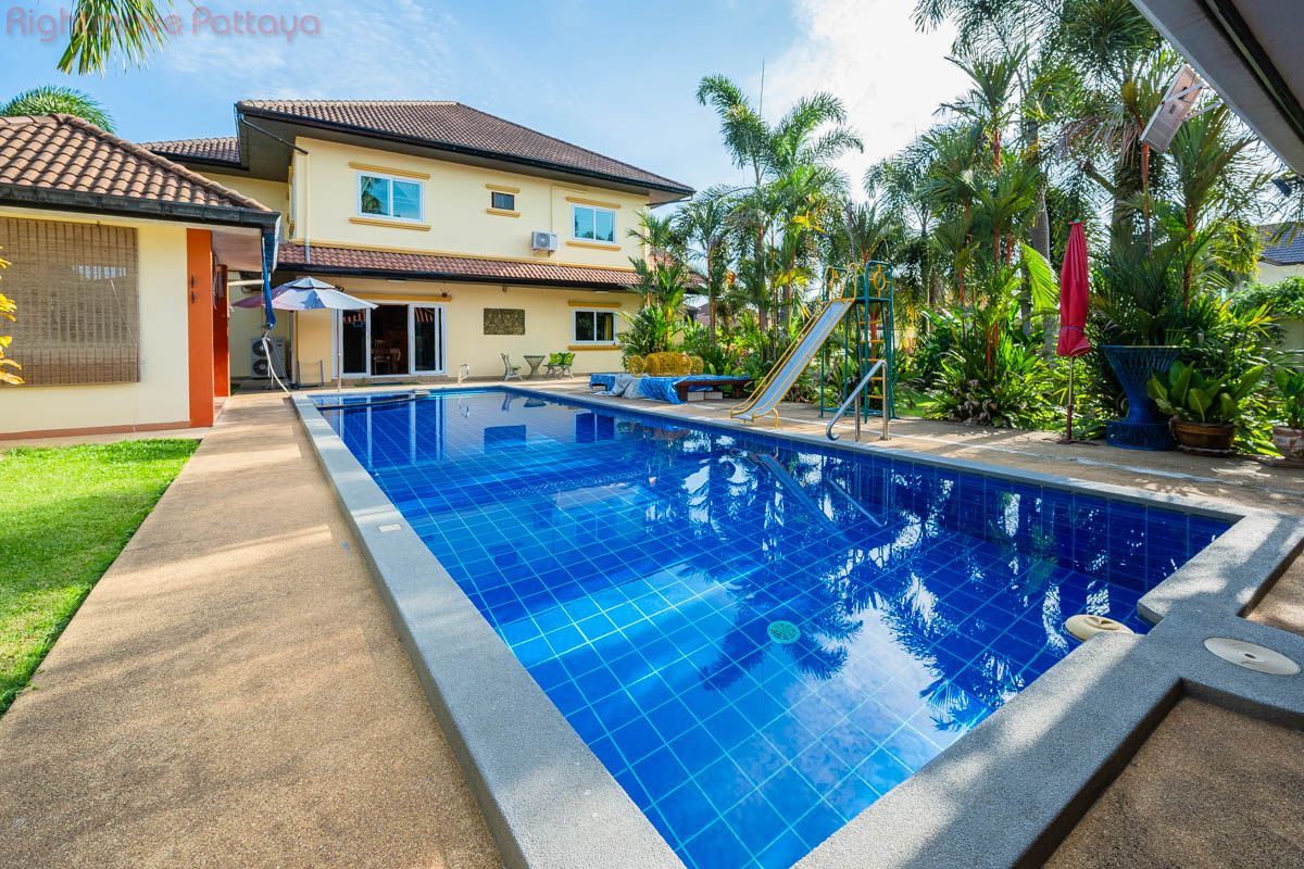 4 Bedroom House For Rent In Pong, Chon Buri