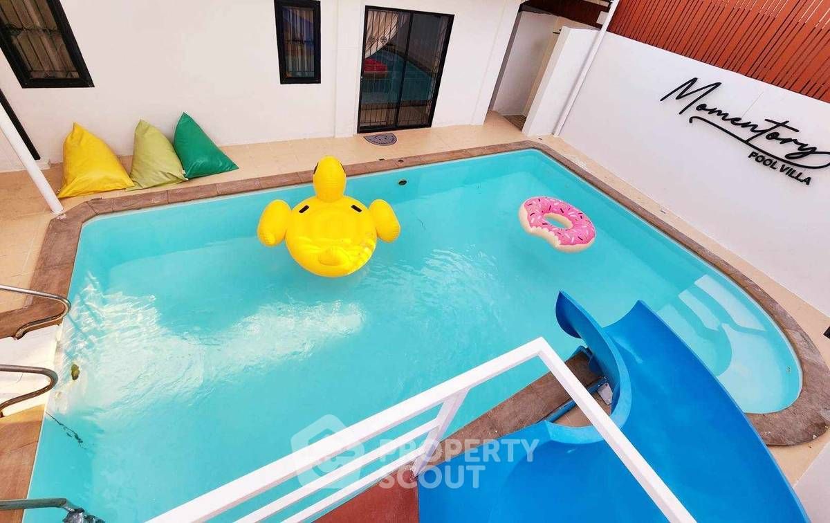 3 Bedroom Villa For Rent In Na Kluea, Chon Buri