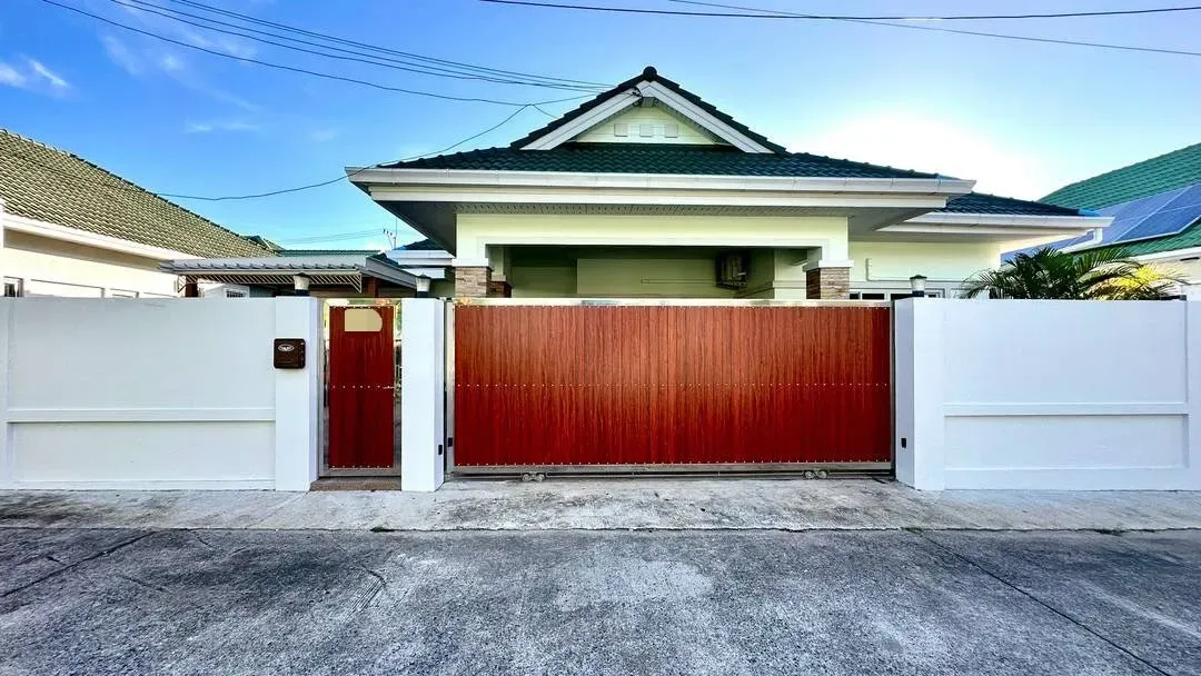2 Bedroom House For Rent In Nong Pla Lai, Chon Buri