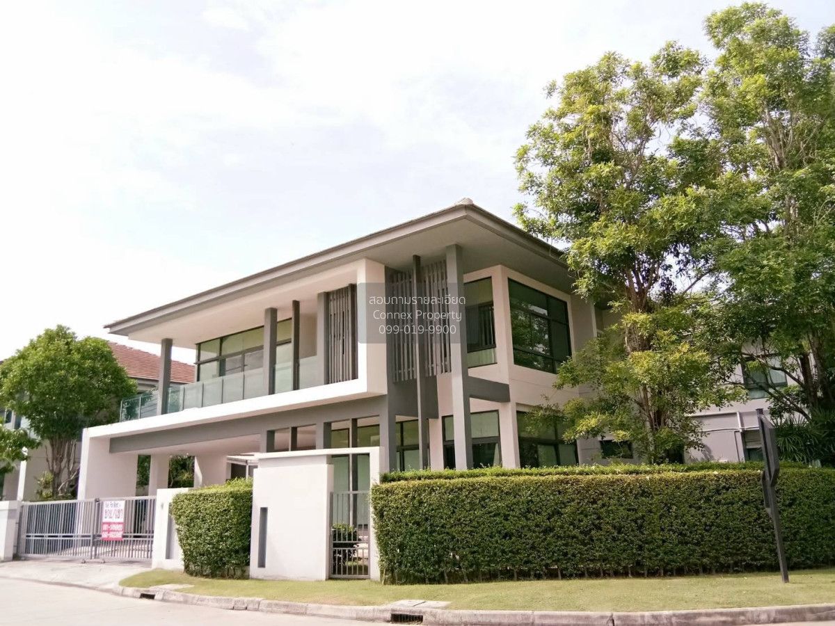 5 Bedrooms House for sale In Setthasiri Srinakarin Rama 9 Hua Mak Bangkok