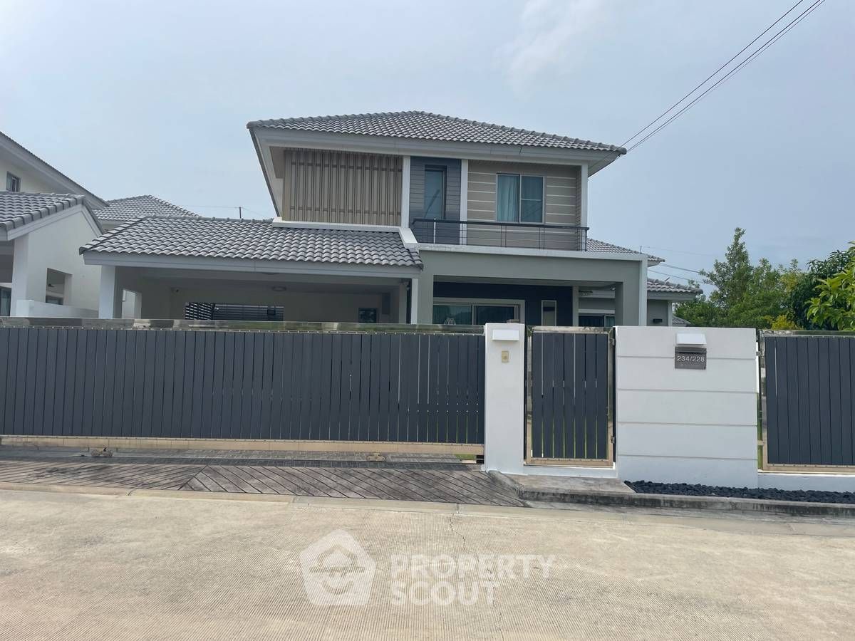 4 Bedroom House For Rent At Life In The Garden