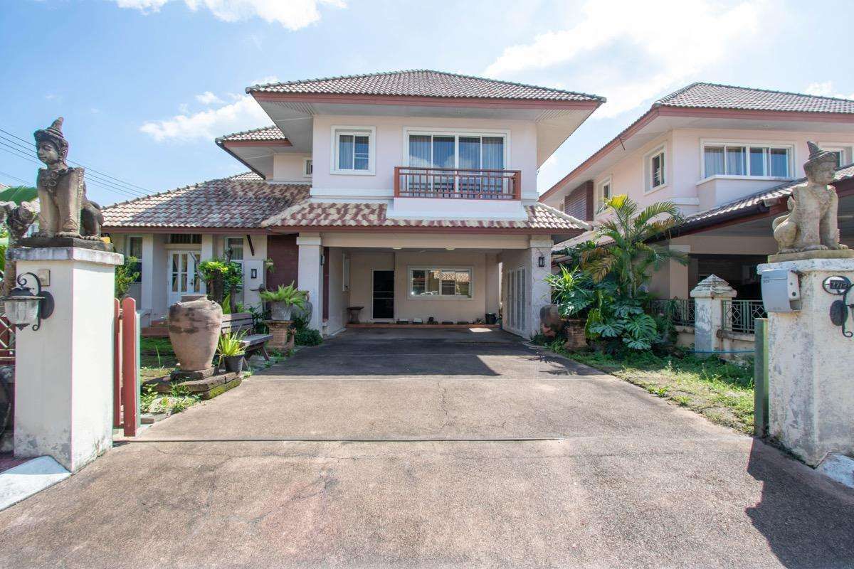 3 Bedroom House For Rent In Chai Sathan, Chiang Mai