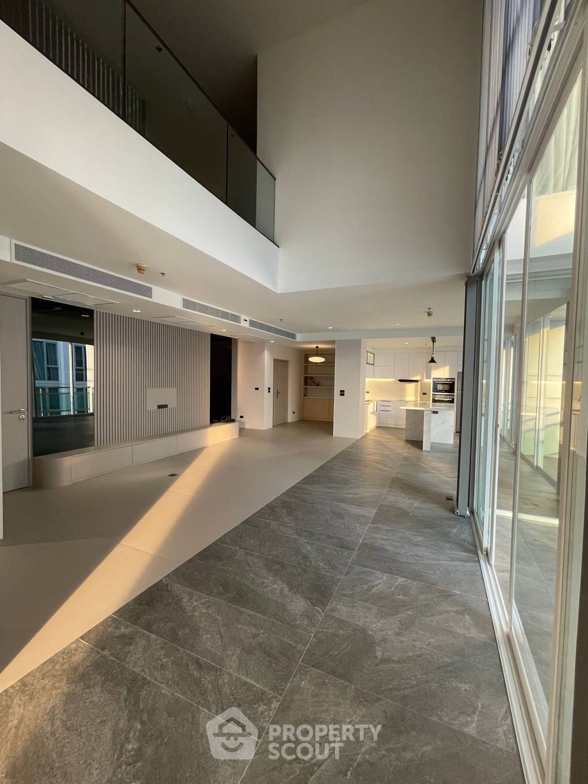 3 Bedrooms Condo for sale In The Prime 11 Khlong Toei Nuea Bangkok